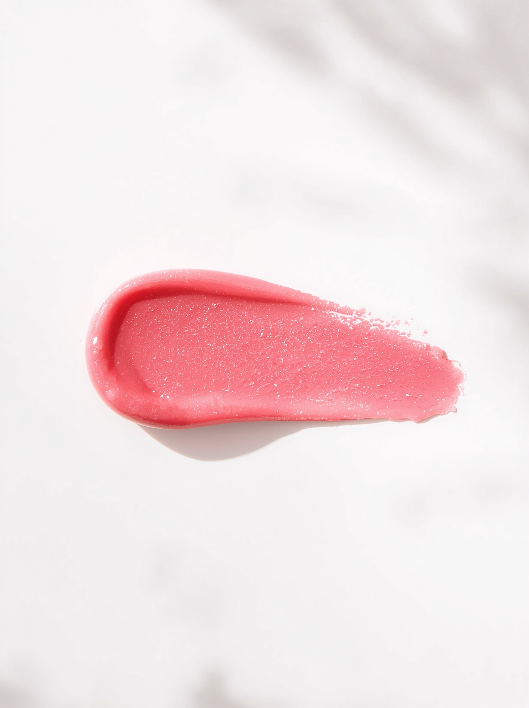 Luna Luxe Lipgloss: Stellar Shades for Cosmic Shine